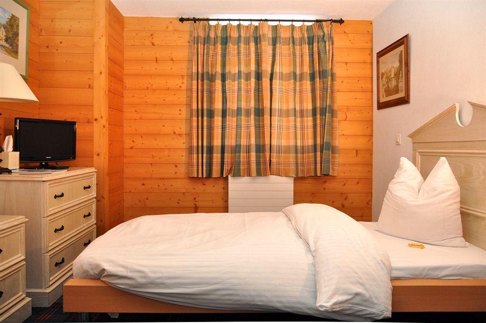 Hotel De La Paix Champéry Екстериор снимка