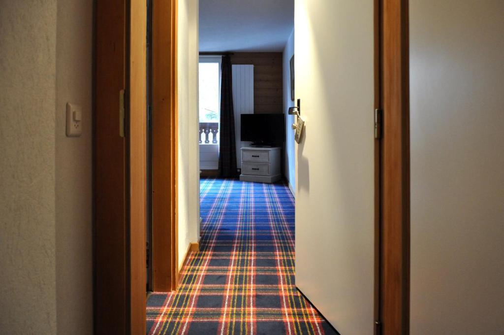 Hotel De La Paix Champéry Стая снимка