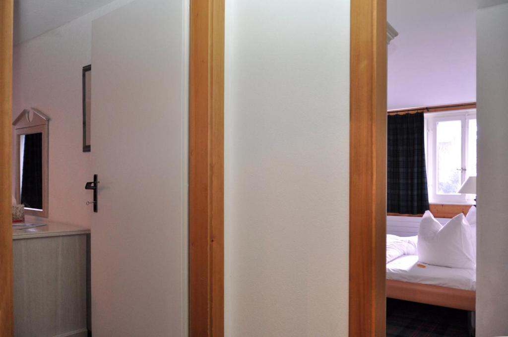 Hotel De La Paix Champéry Стая снимка
